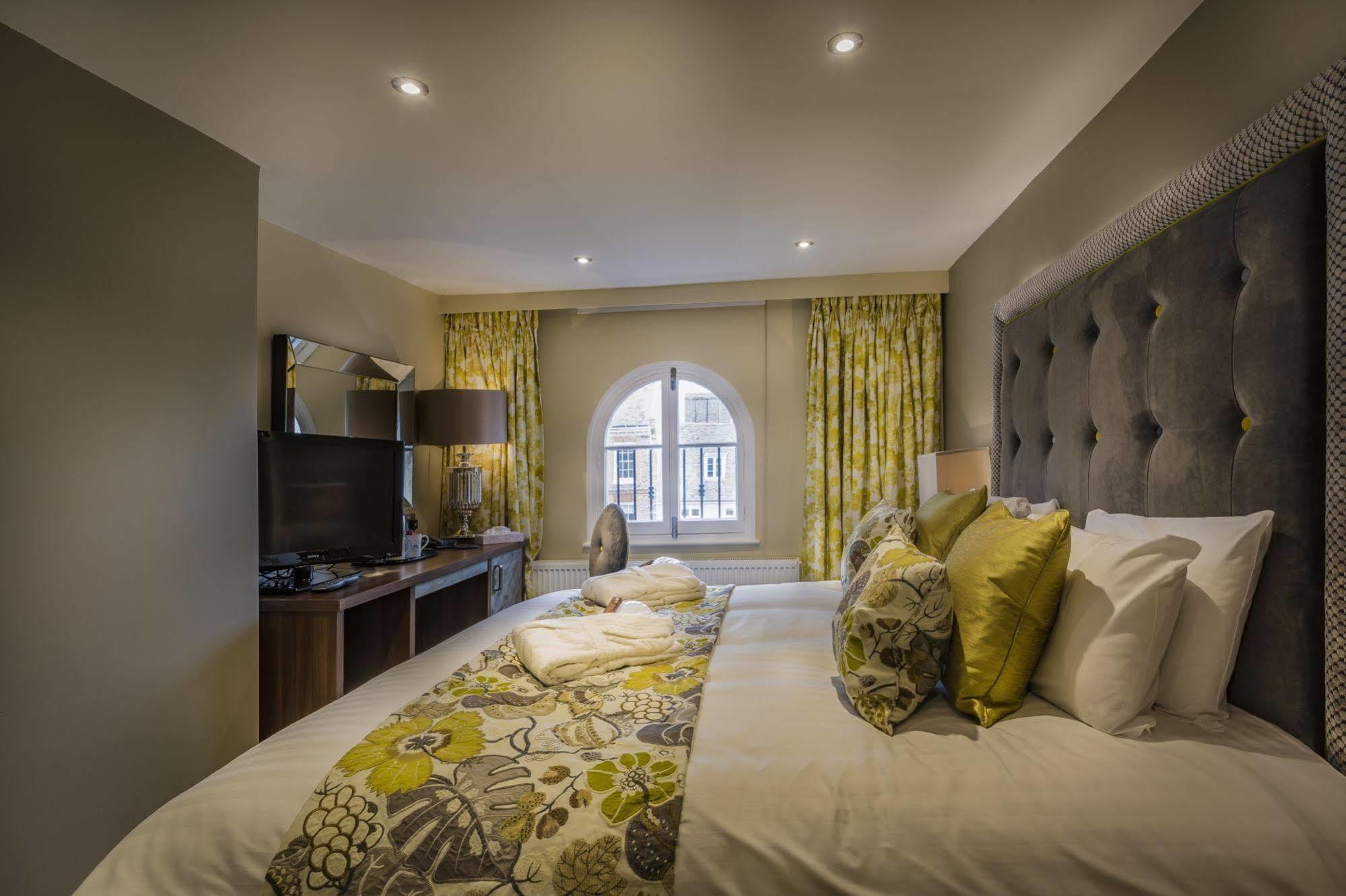 The Golden Lion Hotel, St Ives, Cambridgeshire St Ives  Esterno foto