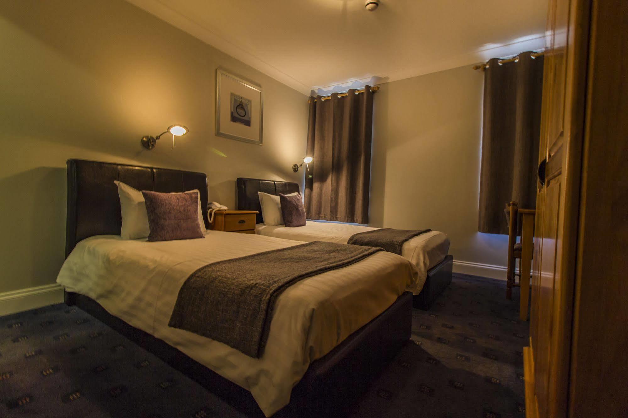 The Golden Lion Hotel, St Ives, Cambridgeshire St Ives  Esterno foto